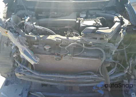 2015 Nissan Rogue S z USA, uszkodzony, nr VIN 5N1AT2MT2FC927516